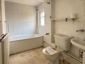 Photo 7- click for photo gallery